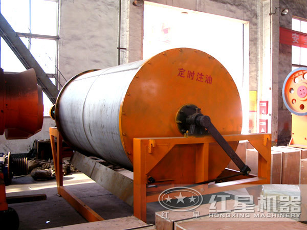 干式磁選機(jī)生產(chǎn)車(chē)間 干式磁選機(jī)生產(chǎn)車(chē)間