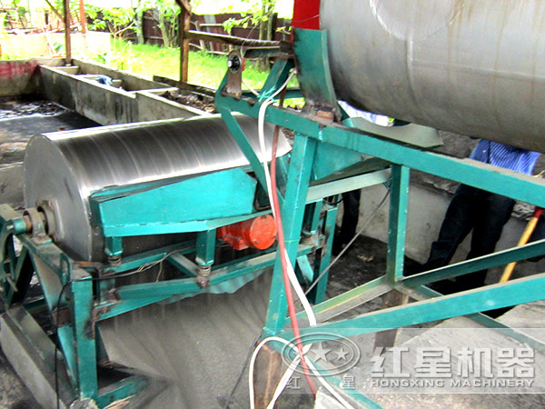 干式磁選機(jī)客戶(hù)現(xiàn)場(chǎng) 干式磁選機(jī)客戶(hù)現(xiàn)場(chǎng)